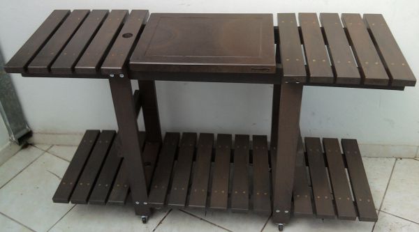MESA PARA CHURRASQUEIRA